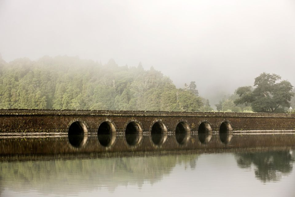 Private Airport Transfer With Sete Cidades Tour Included - Finish at Ponta Delgada