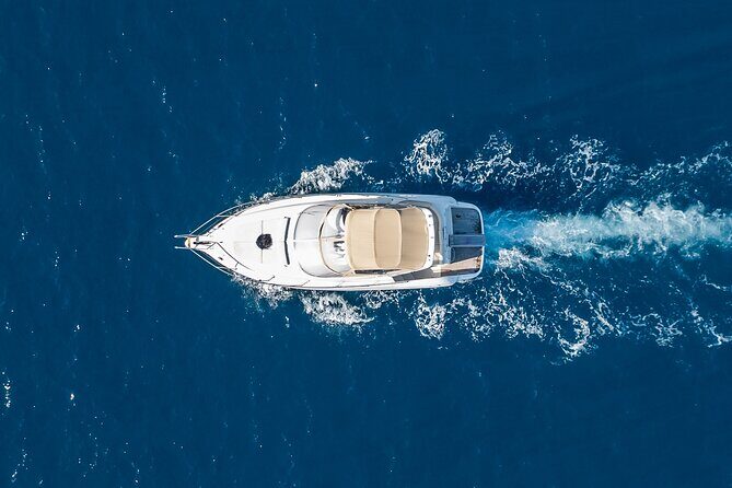 Private all included yacht Tour in Santorini - Analyzing the Cost and Value