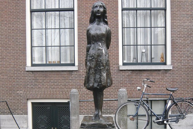 Private Amsterdam WW2 Walking Tour - Positive Reviews