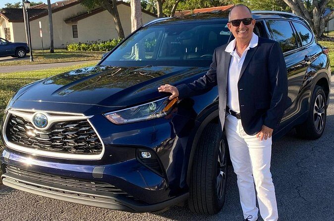 Private and Exclusive Tourist Transportation in Miami - FAQs