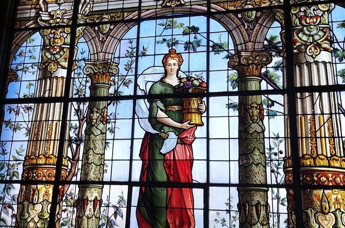 Private and Guided Tour to Chapultepec Castle with Transportation - The Sum Up