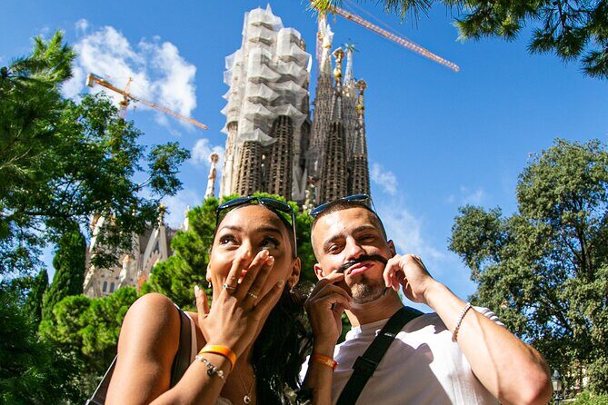 Private and Personalized Photography Adventure in Barcelona - Why Travelers Rave About It