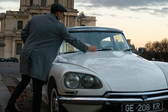 Private and Romantic Tour in a Citroën DS for 2 Hours in Paris - Included in the Experience