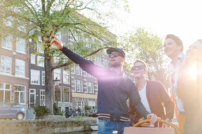 PRIVATE and SAFE Saloon Boat Ride: Amsterdam Canal Cruise - Meeting Point and Directions