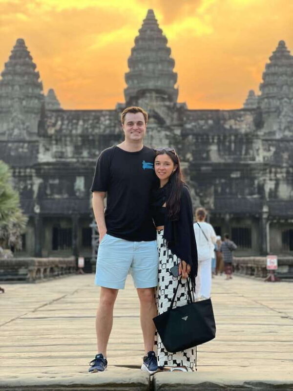 Private Angkor Wat Sunrise Tour with Lunch - Key Points