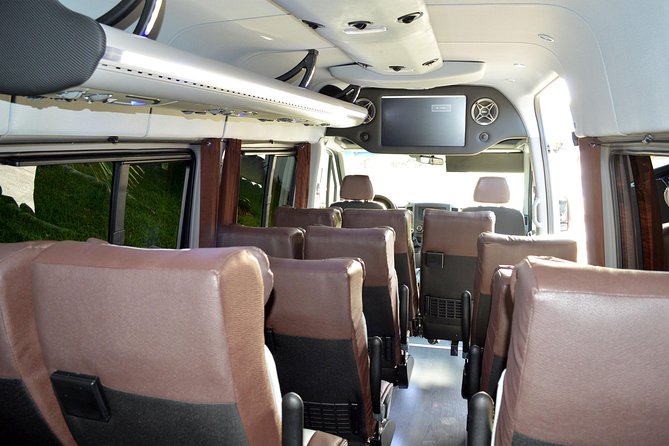 Private Arrival Luxury Transfer: Santo Domingo International Airport to Hotels - Pickup and Drop-off