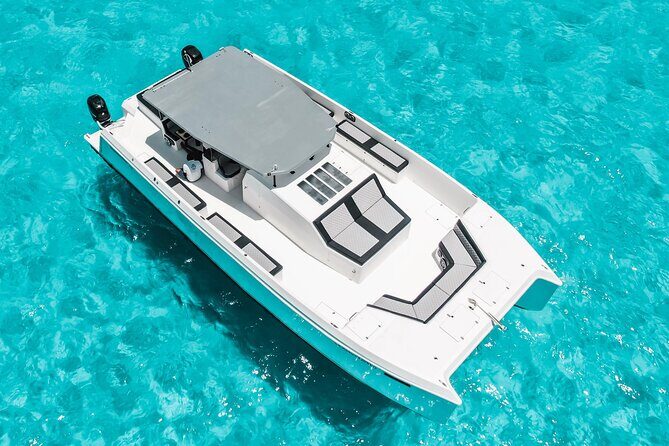 Private Atomic Catamaran Tour to Isla Mujeres - An In-Depth Look at the Private Atomic Catamaran Experience