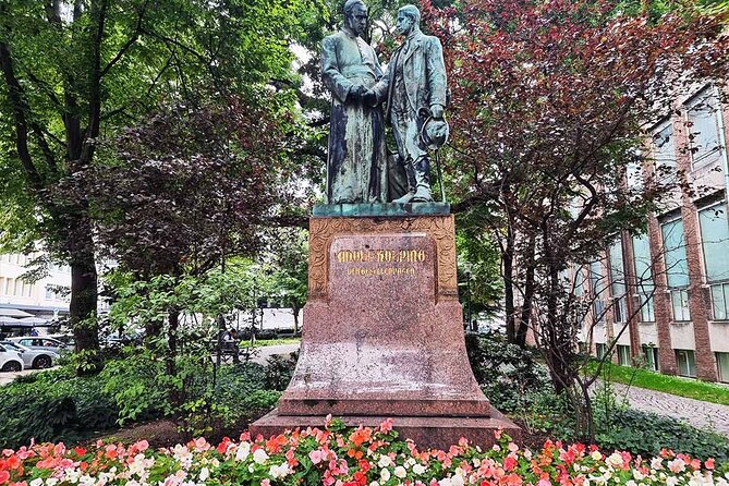 Private Audio Book City Rally Around Cologne Cathedral and the Old Town - Tips for a Great Experience