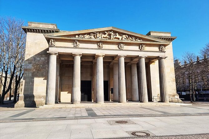 Private Audio Book City Rally Around the Museum Island in Berlin - About the Tour Operator