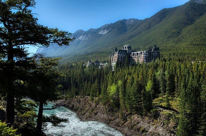 Private Banff Full Day trip in Luxury Car - The Sum Up