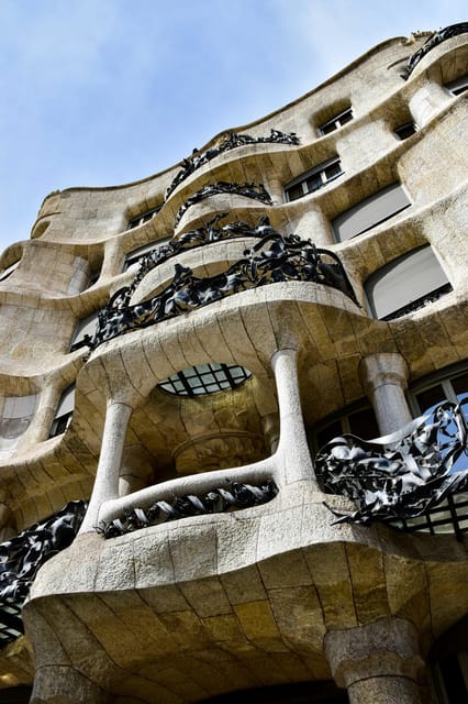 Private Barcelona Sagrada Familia Parc Guell Pedrera - Frequently Asked Questions
