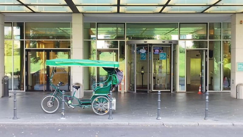 Private Berlin Rickshaw- Historical Berlin Up to 6 People - Key Points