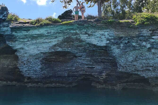 Private Bermuda Boat Charter Cliff Jumping, Islands & Sightseeing - FAQ