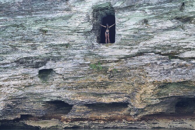 Private Bermuda Historic Sightseeing Cruise With Swim Stops - The Sum Up