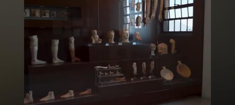 Private Biblical tour in Corinth following Apostle Paul. - Analyzing the Value