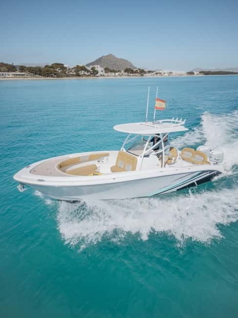 Private Boat 6h visiting Parc Natural with skipper and fuel - Key Points