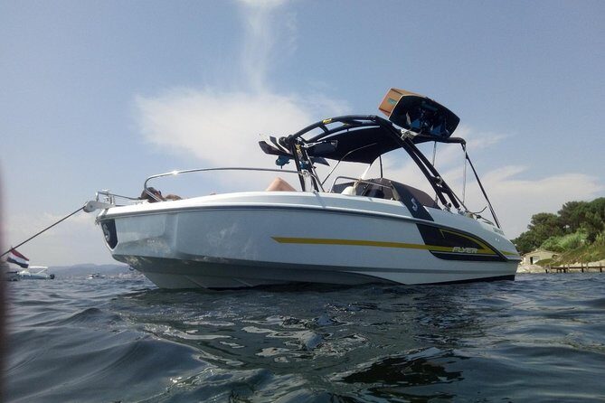 Private Boat Charter in the Bay of St Tropez - FAQs