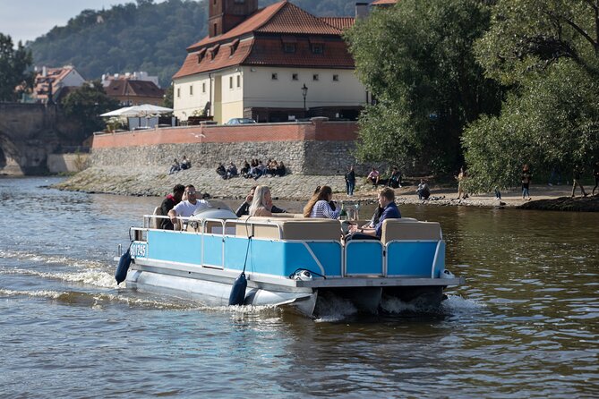 Private Boat Cruise With Unlimited Prosecco - Participation Requirements