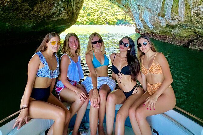 Private boat for 6 hours with snorkeling & beaches in Puerto Vallarta - FAQ