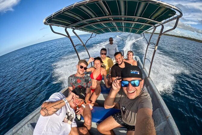 Private Boat for groups up to 15 people with jacuzzi and Lunch - BBQ Lunch and Social Time