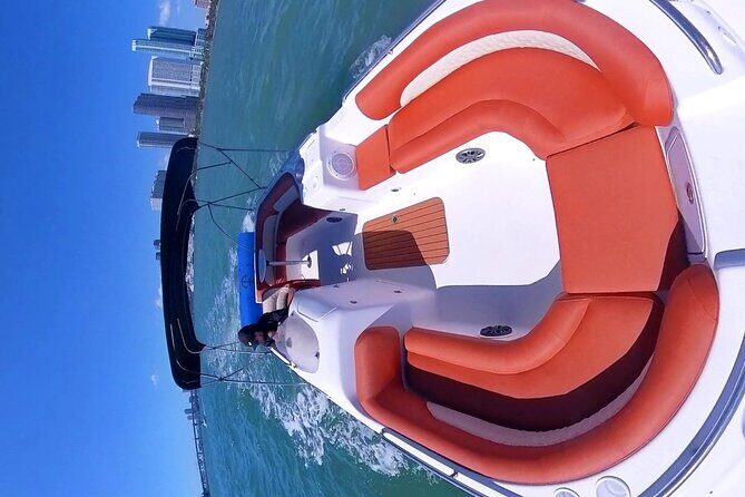 Private Boat Rental in Miami for 10 People - The Sum Up