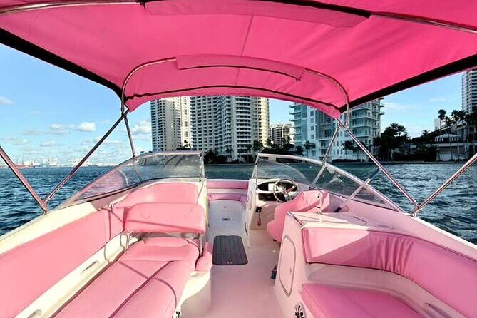 Private Boat Rental in Miami for 10 People - What to Expect from Your Miami Private Boat Rental