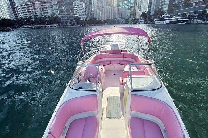 Private Boat Rental in Miami for 10 People - FAQ