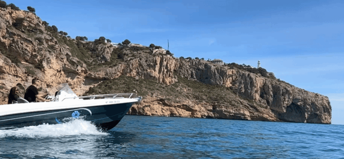 Private Boat Route With Wine,Ibérico Gourmet All Incld 3hour - Safety and Sustainability Considerations