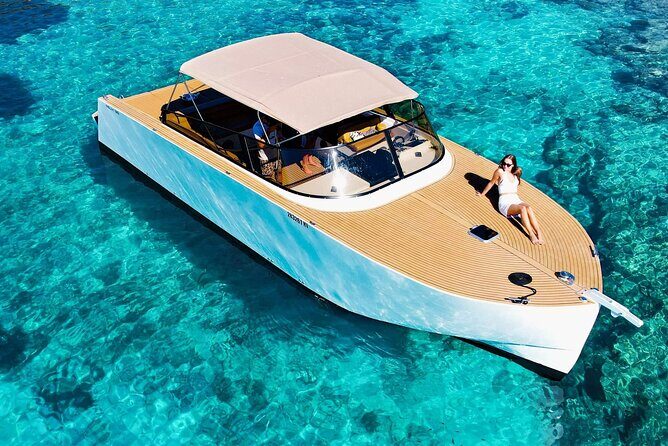 Private Boat Tour from Hvar - Blue and Green cave, Vis, and the Pakleni islands - Cave Tours and Additional Costs