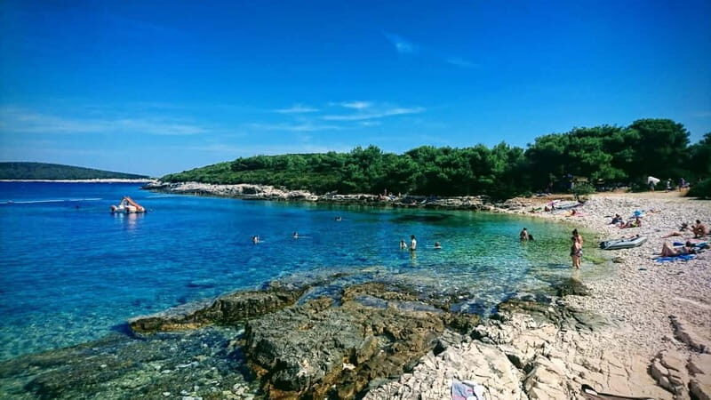 Private Boat Tour From Hvar: Pakleni Islands and Red Rock - Why Choose the Hvar Private Boat Tour?
