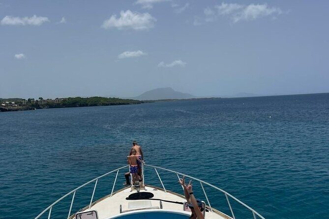 Private boat tour from Taino Bay and Amber Cove Passengers - A Deep Dive into the Private Boat Experience  
