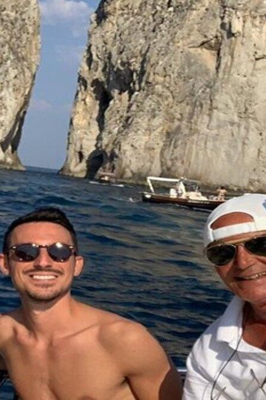 Private Boat Tour of Capri With Prosecco E Snacks - Key Points