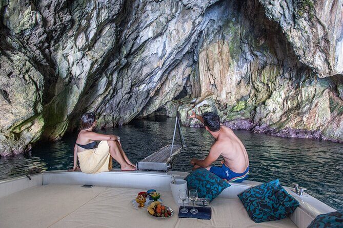 Private boat tour of the Island of Capri, Caves, Faraglioni - Who Will Love This Tour?