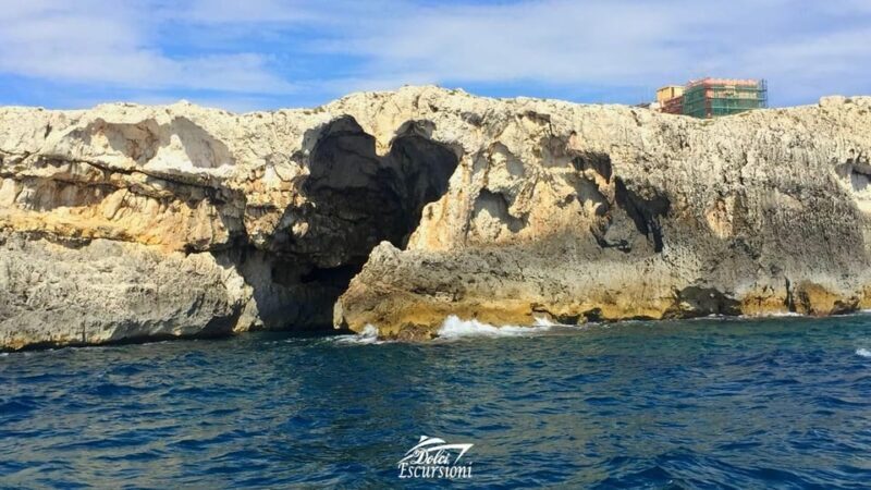 Private boat tour of the island of Ortigia with aperitif - The Experience’s Atmosphere and Practicalities