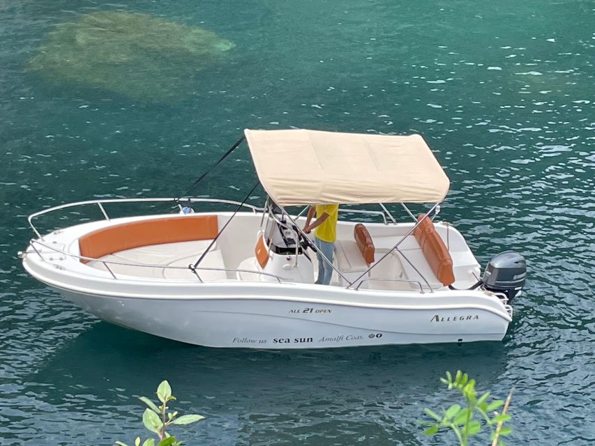 Private Boat Tour to Capri With Aperitif - Activity Highlights