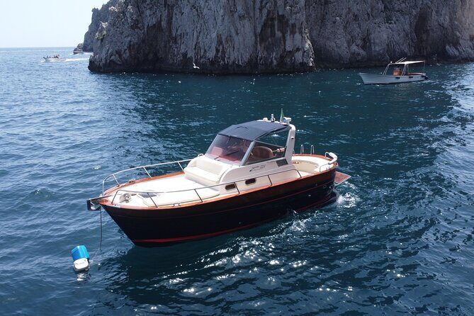 Private Boat Tour to discover Capri - An In-Depth Look at the Experience