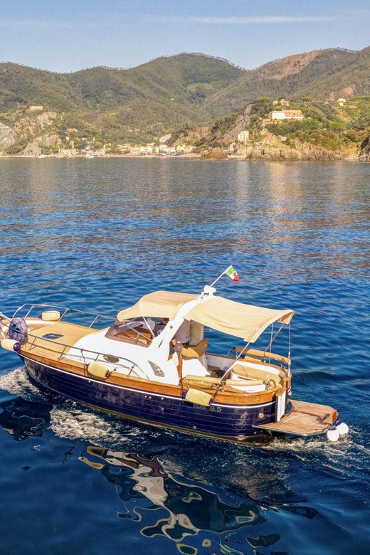 Private Boat Tour to the Gates of the Cinque Terre (FD) - Key Points