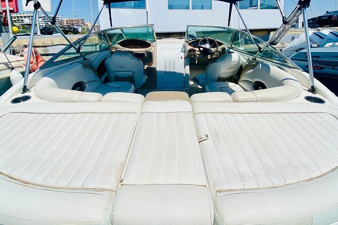 Private boat tour with snorkeling - Key Points