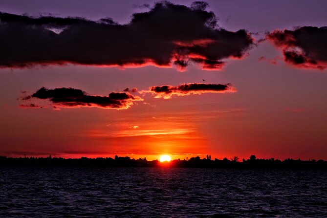 Private Boat Tours in N. Miami Beach - Sandbar, Sunset, Mansions! - Onboard Amenities and Comfort