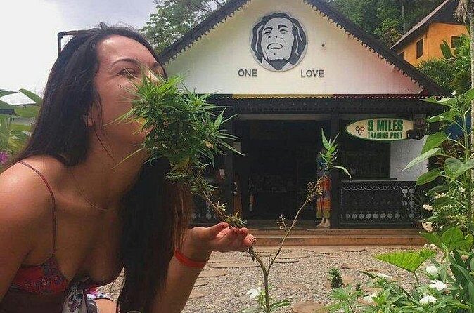 Private Bob Marley's Resting place, Dunn's River and shopping - FAQ