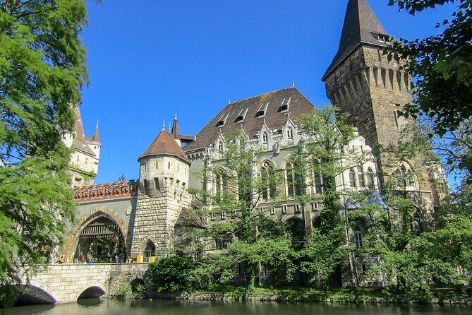 Private Buda and Pest tour by car with professional guide - Exploring Budapest in Style: The Private Buda and Pest Car Tour