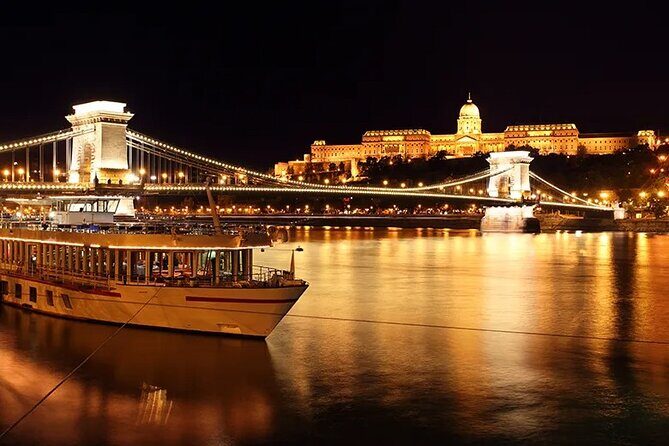 Private Budapest Christmas Market guided tour and Danube Evening cruise package - Final Thoughts