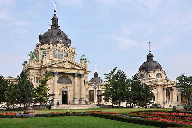 Private Budapest City Tour by Car in 4 Hours - Key Points