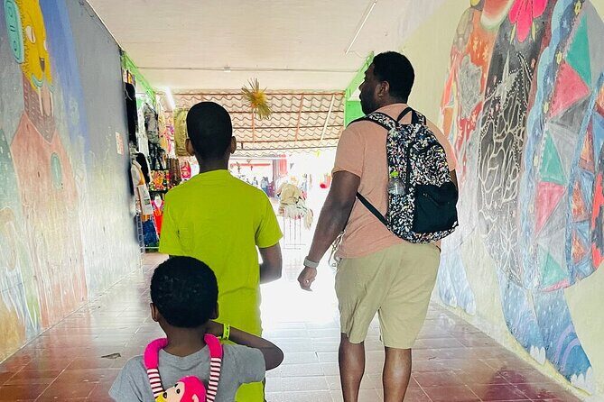 Private Cancun Food and Shopping Tour with Guide - Key Points