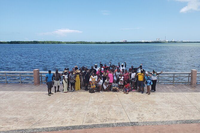 Private Cancun Shopping and City Tour - Stop 2: Plaza 28