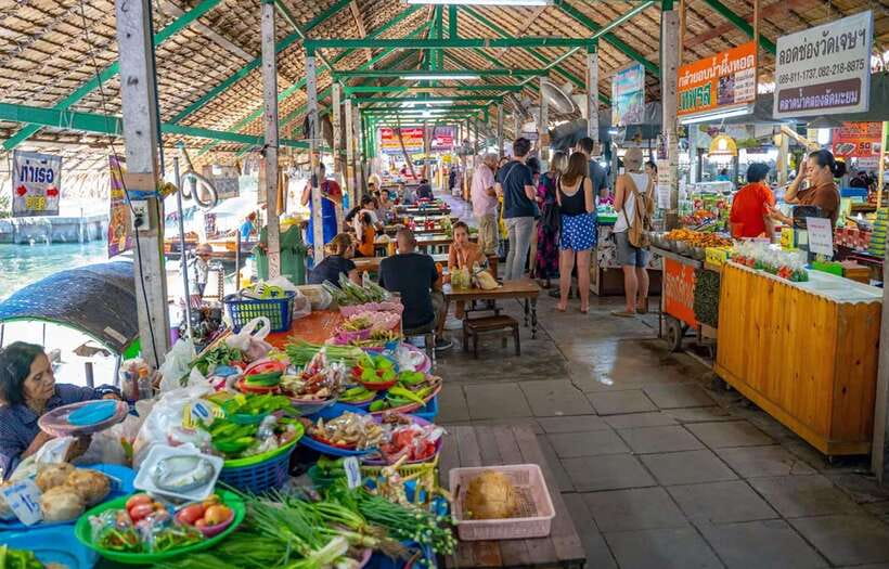 Private Car Floating Market: Damnoen Saduak + Amphawa + More - Tour Features and Experience