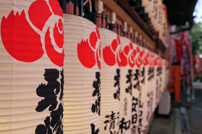 Private Car Full Day Tour of Osaka Temples, Gardens and Kofun Tombs - Discovering Shinsekai
