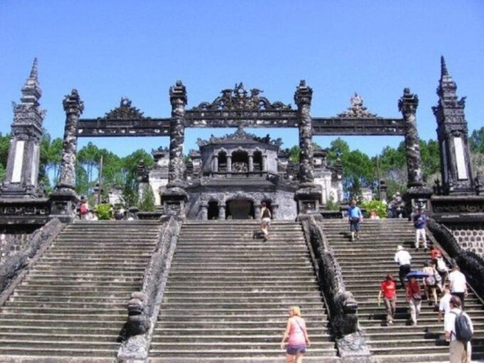 Private Car to Hue City Tour & Back From Hoi An/Da Nang - Travel Tips for Your Journey
