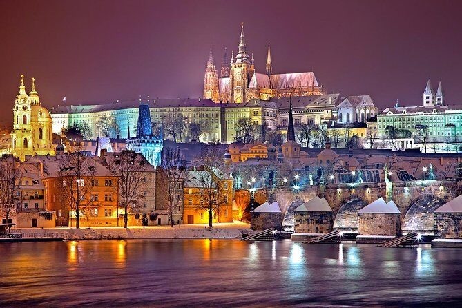 Private Car Transfer from Vienna to Prague with 2h of Sightseeing - FAQ