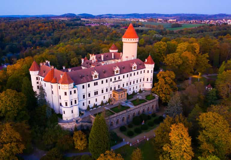 Private Castle Tour From Prague: Konopiste & Cesky Sternberk - Transportation and Driver Information
